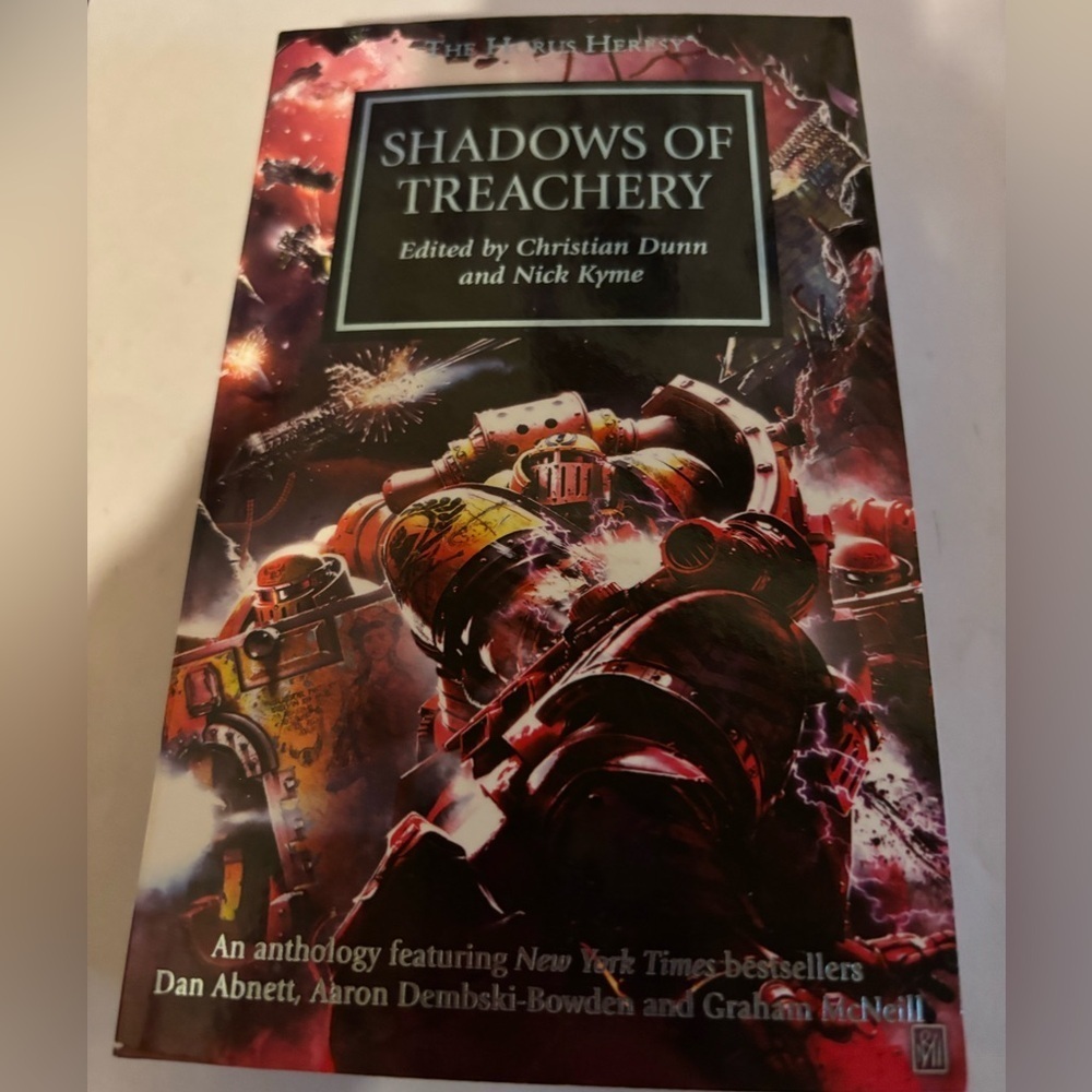 Horus Heresy 
Mass market paperback
New ,out of print 

Shadows of Treachery